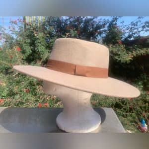 NWT Unisex Festival Hat 100% Wool Brown Harrison Gambler Pork Pie